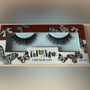 Red Aspen Luxe False Lashes - Black